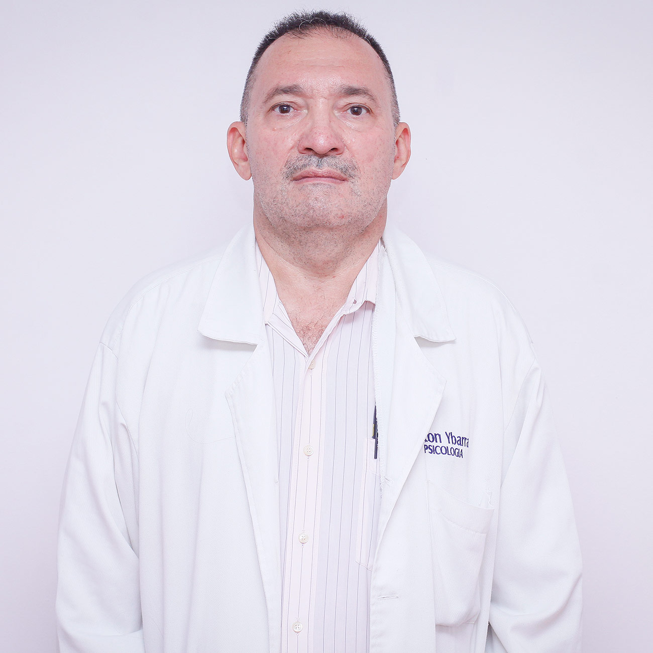 Dr. Egenys Flores