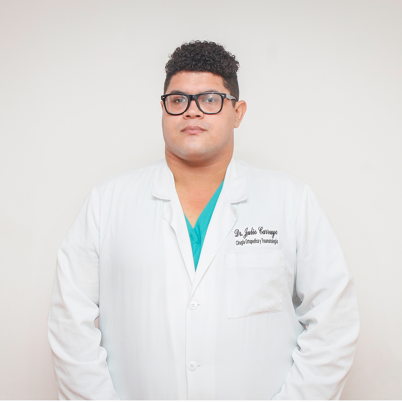 Dr Julio Carruyo