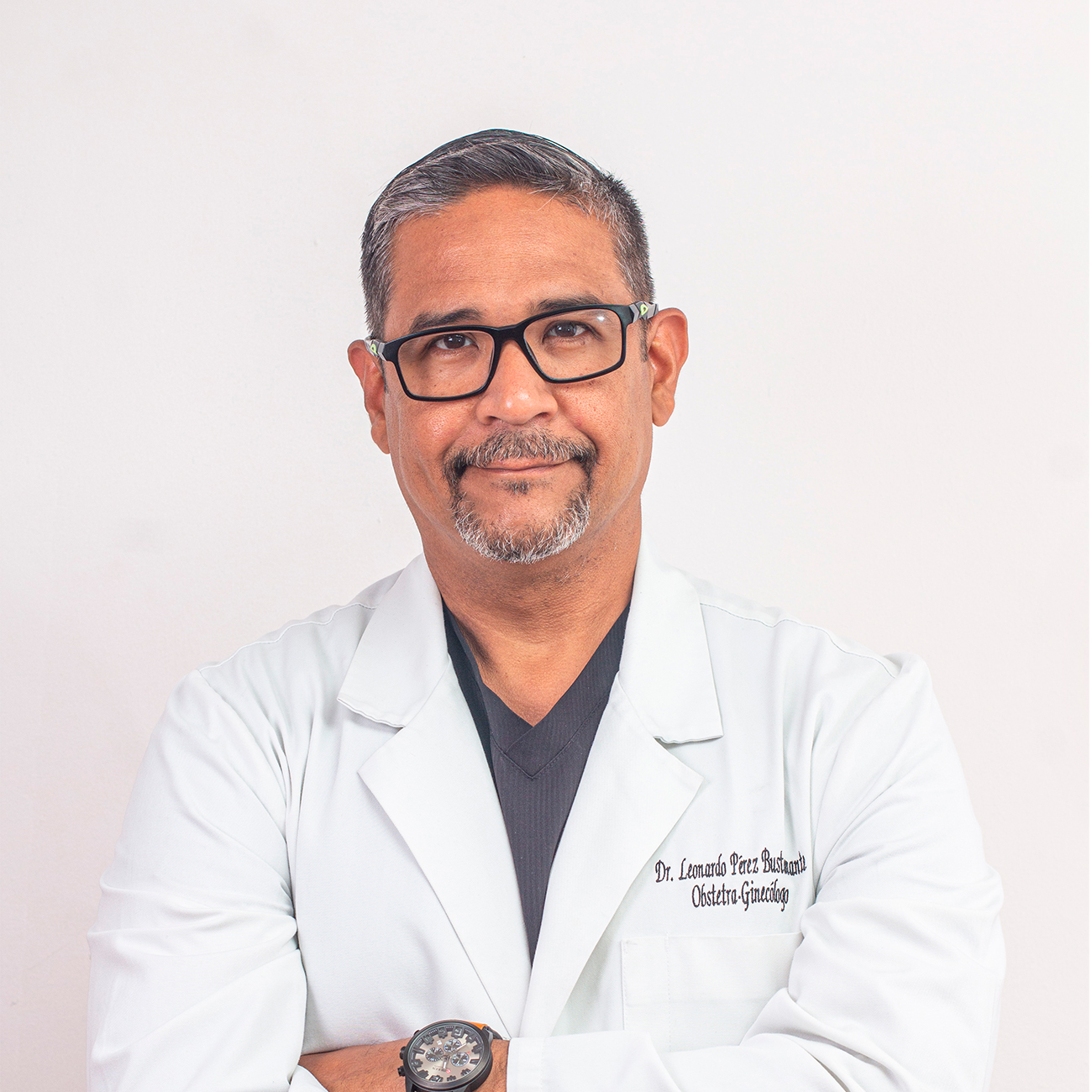 Dr. Leonardo Perez Bustamante